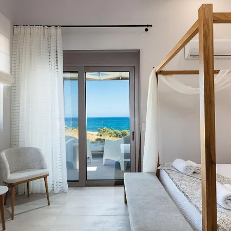 Lagoon Seaside Villa, Sumptuous Retreat,by Thinkvilla Vilă *